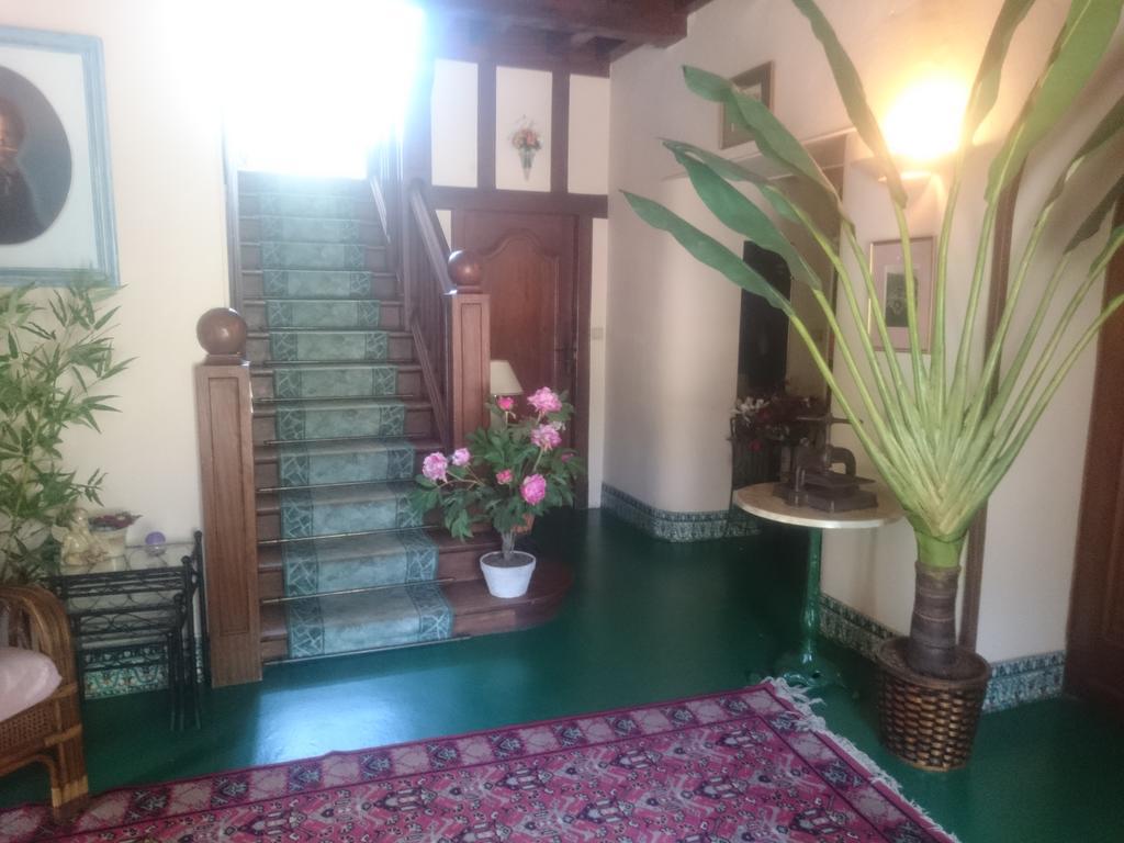 Hotel Le Mas Fleuri Верне-ле-Бен Екстер'єр фото